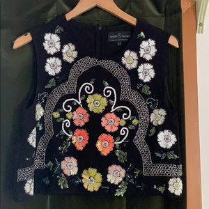 Beautiful cropped needle and thread top